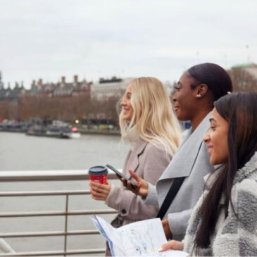 Søknader om studentvisum i Storbritannia fortsetter å synke som følge av endringer i retningslinjene